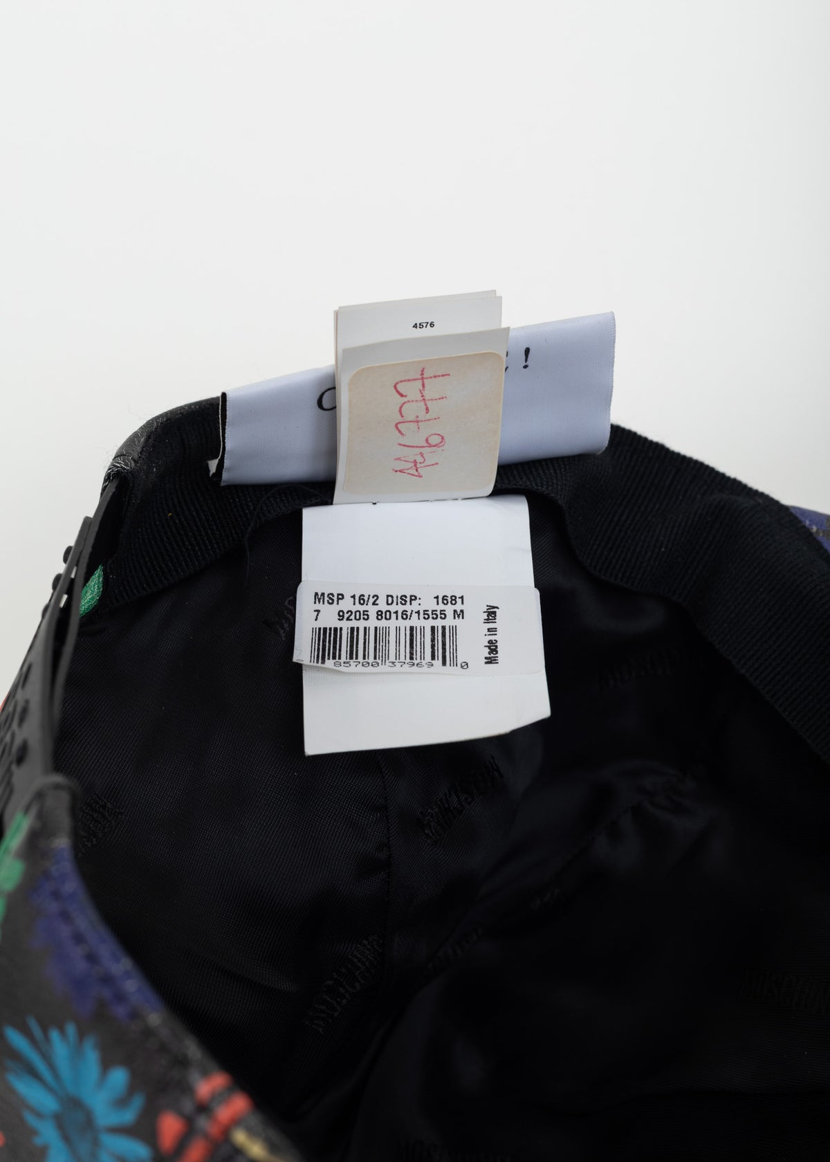 Interior production label marked size M and Made in Italy